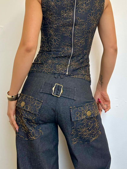Charlie Elegance - Tijdloos charme in stijlvol geborduurd denim